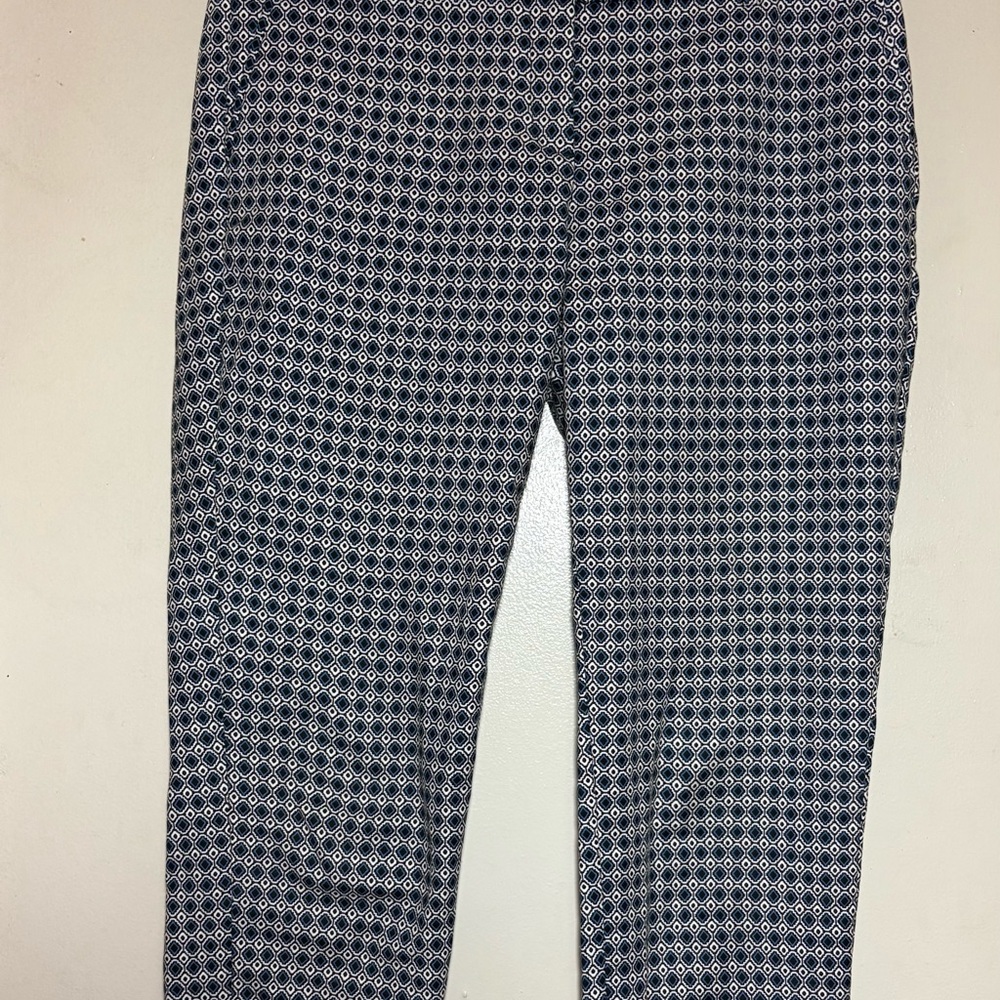Hilary Radley Black and White Patterned Cropped Pants